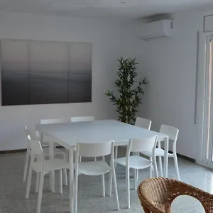 https://roses-center-6.catalonia-hotels.com